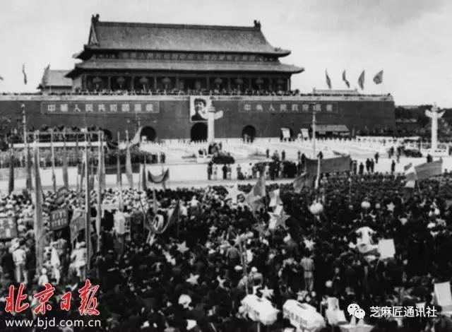天安门资料，天安城门的资料（这30张照片里的天安门）
