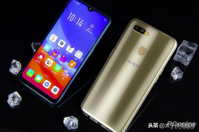 oppor17参数配置，oppor17参数配置详情（谁说靓丽的外观就不能有超大肚量）