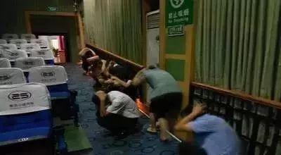 电影院可以抽烟吗，电影院可以抽电子烟吗（电影院逃生技能）