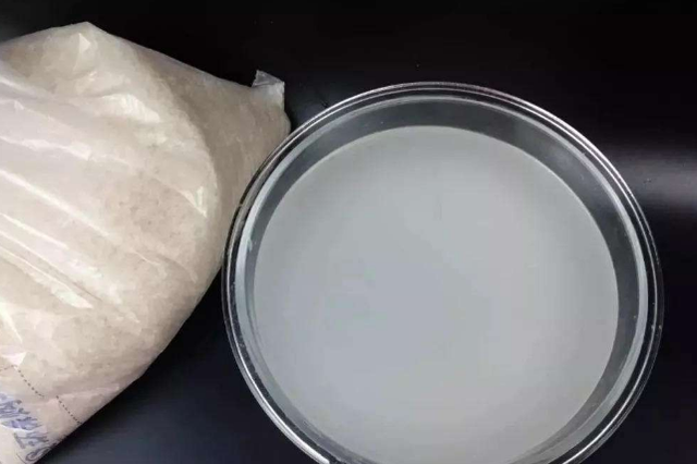 栀子花的养殖方法，栀子花喜欢的3种肥（栀子花能用水养吗）