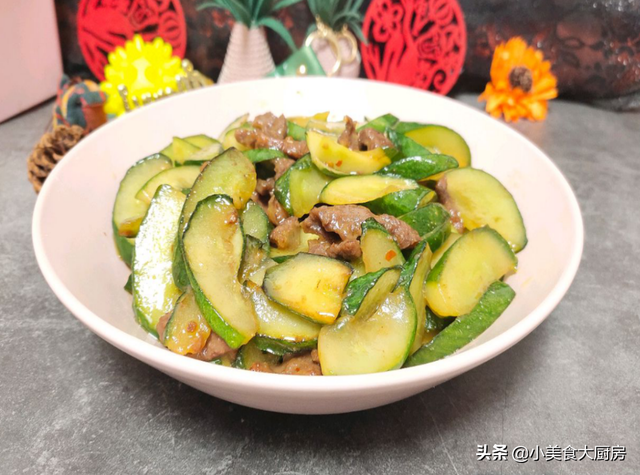 小黄瓜条牛肉嫩吗，小黄瓜条 牛肉（碰见这肉别手软）