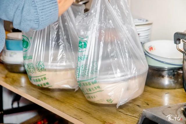 腊排骨火锅的做法，腊排骨火锅的做法 家常（这家在振兴路腌了20年的腊排骨火锅）