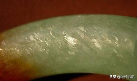 绿玉髓值钱吗，绿玉髓与玉和翡翠的区别（为什么会成为翡翠的冒牌货）