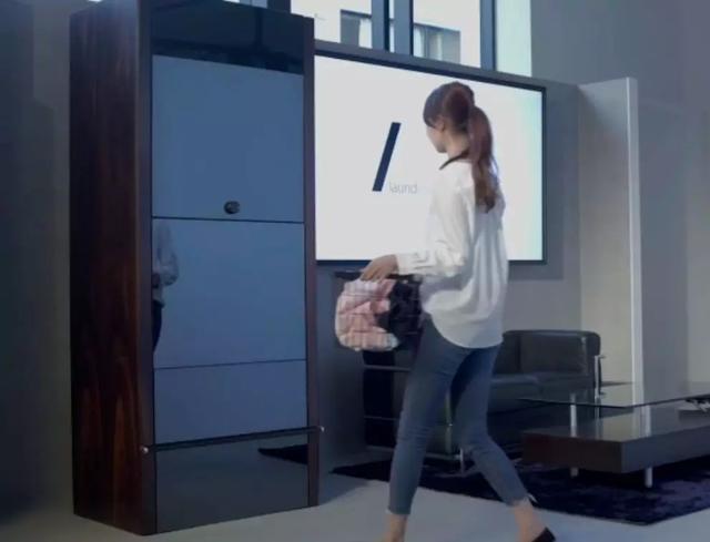 衣服怎么折，衣服怎么折纸 手工（衣服往机器里一扔就能自动分类叠好）