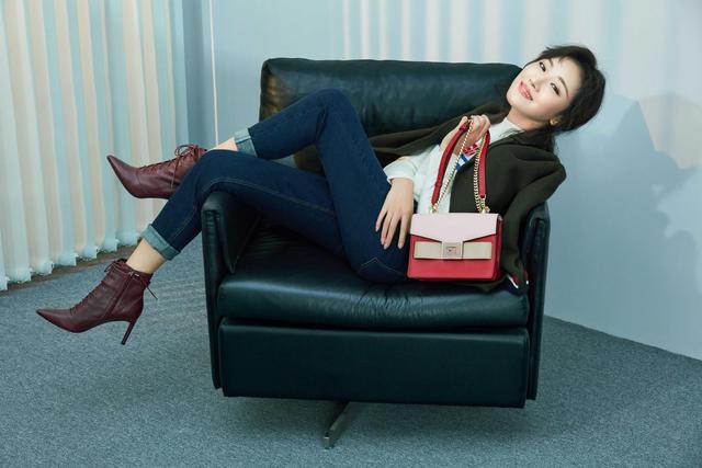 如何搭配职业装，职业装怎样搭配（搭配上都要注意以下2点）