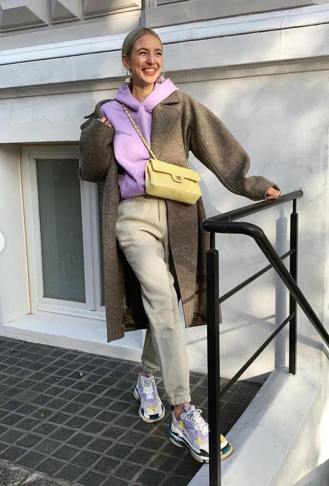 黄奶油是什么，安佳奶油是什么奶油（温温柔柔的奶油黄）