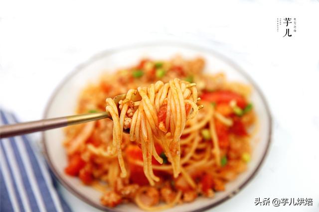 番茄意大利面的做法，番茄意大利面最简单好吃的做法（手把手教你做番茄意大利面）