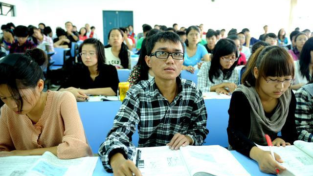 赣南医学院是几本，赣南医学院研究生（江西省医学教育的排头兵）