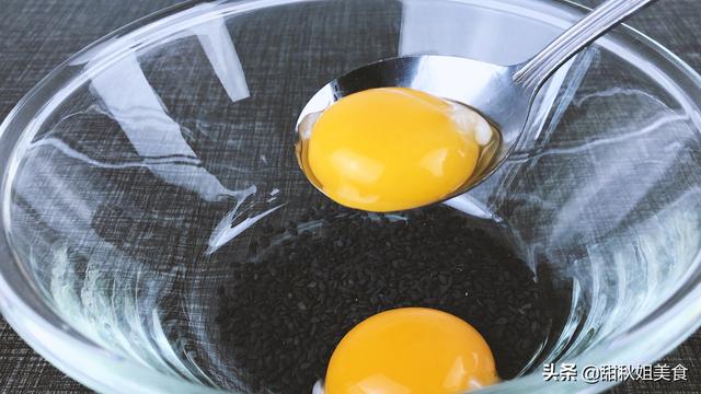 鸡蛋薄饼的做法，鸡蛋饼的做法（鸡蛋薄饼学会这样做）