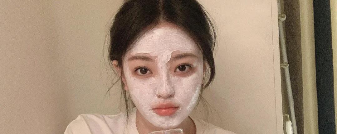 敷面膜图片(女人敷面膜的搞笑图片)