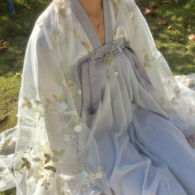 女生下半身头像，小姐姐下半身系列头像微信（女生部位头像，汉服小姐姐头像）