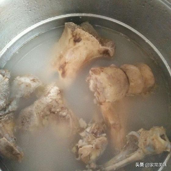 面条汤料怎么调，面条汤汁怎么调懒人（重庆小面师傅10年熬汤经验）