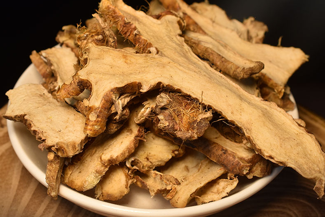 本草图经作者是谁，《本草图经》的作者（芎藭 蘼蕪 藁本）