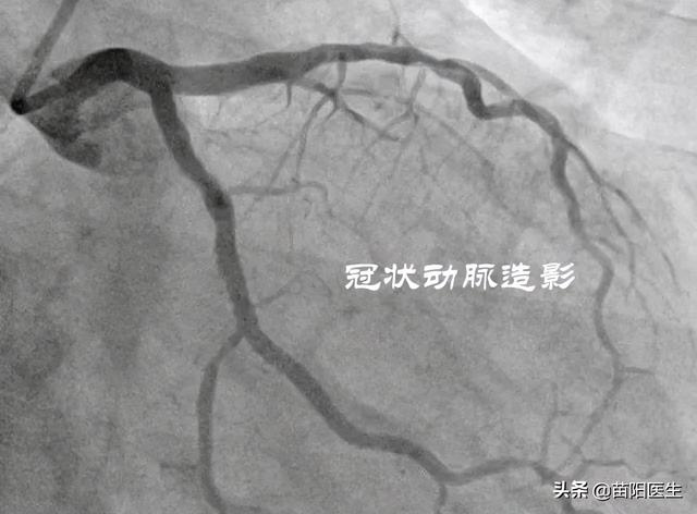 右边胸口疼是怎么回事，右前胸上方隐痛是怎么回事（半夜突然胸口刺痛）