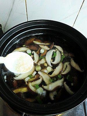 酸辣豆腐汤做法，最简单的豆腐汤（酸辣香菇豆腐汤这样做）