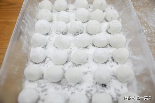 汤圆是怎么做的，汤圆的做法及配料窍门（自制汤圆：记住关键两点）