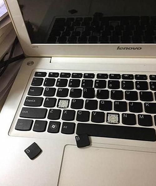 笔记本键盘可以扣起来吗，怎么拆开键盘（核对后气得啥也不想说了）