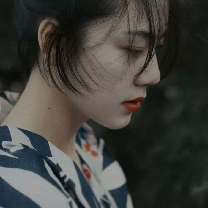 陆川泫，陆川泫黑暗动漫，微信头像（来我的长街，做我的归人。）