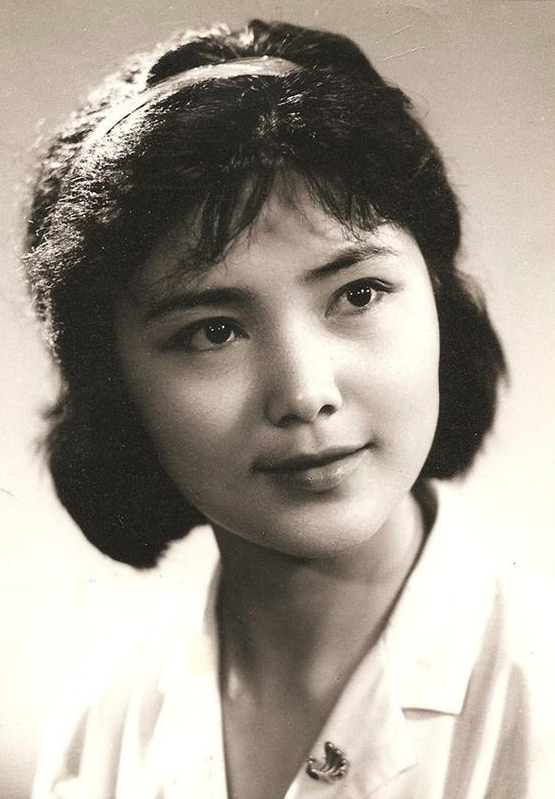 歌手姜黎黎简历，姜黎黎：嫁小3岁汪宝生