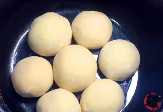 电饭煲做面包简单方法，电饭锅做面包的方法和步骤（最适合在家做的“电饭锅面包”不含添加剂）