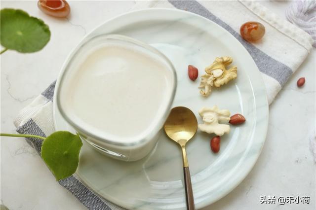 自制花生露怎么做，怎样制作花生露（自制花生核桃露）