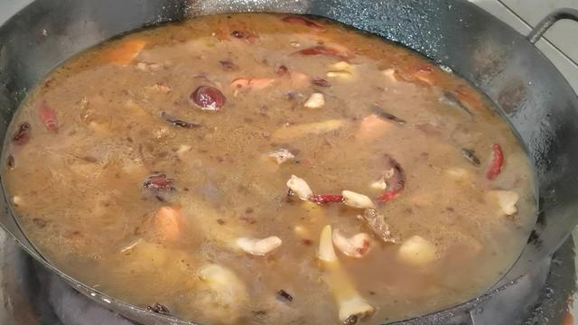 土公鸡怎么做好吃，营养解馋土鸡挑选有技巧