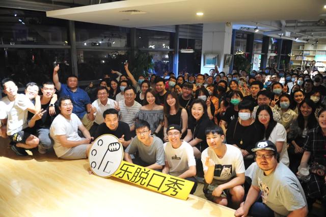 附近书店在哪个位置离我最近，离这里最近的文具店（厦门这些“有颜有料”的书店）