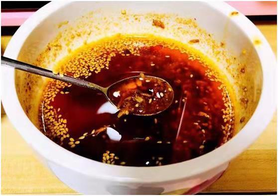 最简单的拌面酱汁配料，拌面酱做法大全（面点师分享十五种酱料配方）