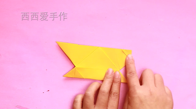 手工小船的做法，手工小船的做法一步一步教（折法非常简单只需一张纸完成）