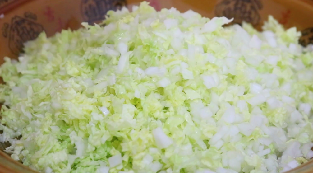 图片[3]-【白菜豆腐饼】做法步骤图 我们家隔天就想要吃 上桌就光盘-起舞食谱网