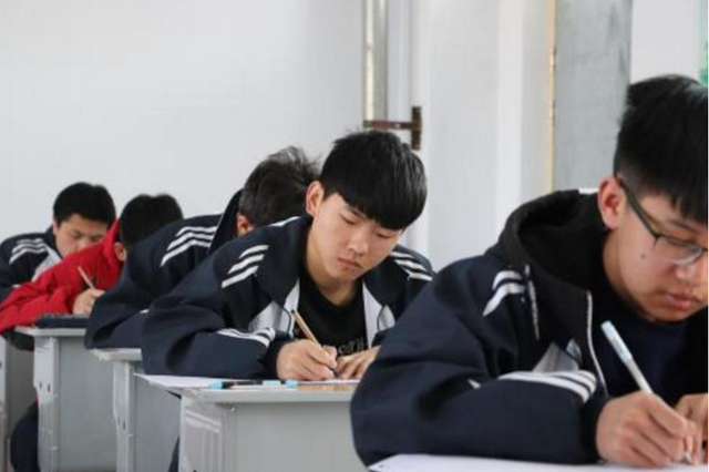 高考中的自主招生是什么意思，高校自主招生考试是什么意思（两者之间略有不同）