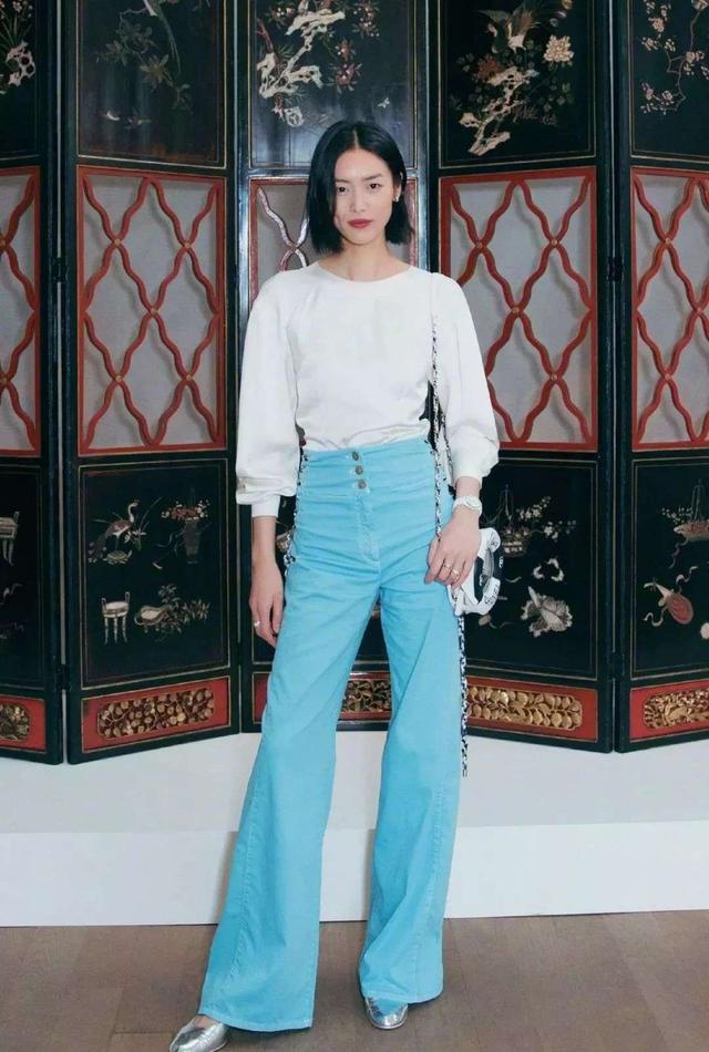 蓝色阔腿牛仔裤穿搭，这“3个要点”穿搭