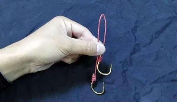 钓鲫鱼用什么钩，钓鲫鱼用什么鱼钩比较好（用几号钩才能中鱼多）