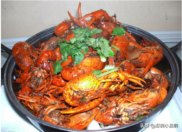 吃饭的说说，吃饭的说说朋友圈短句搞笑（这样发收获更多的点赞和评论）