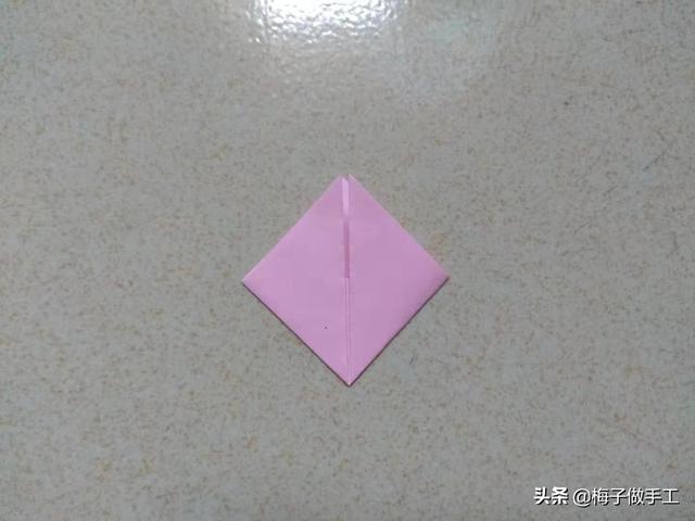 古代纸鞋子的折法，古代纸鞋子的折法视频（漂亮的平底女鞋子怎么折）