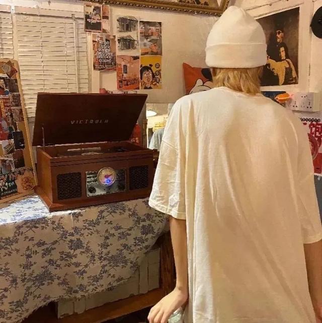 男头。忘掉种过的花，微信头像，男头。忘掉种过的花，重新开始。（“其实我不太懂喜欢）