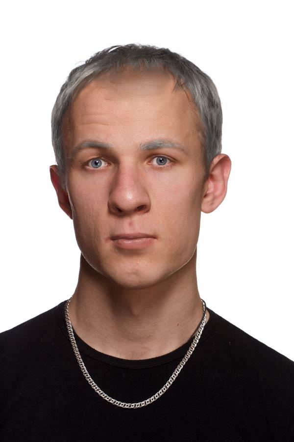ps怎么p掉不要的东西，ps怎么p掉多余的东西（Photoshop把人P老）