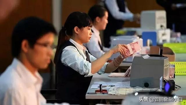 浦发万用金利息是多少，浦发银行万用金利息高吗（还款两期后银行却告知提前还清）