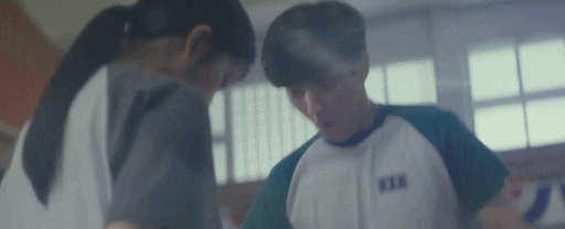 白鞋网面脏了如何清理，网面白色运动鞋清洗小技巧（一块橡皮擦）