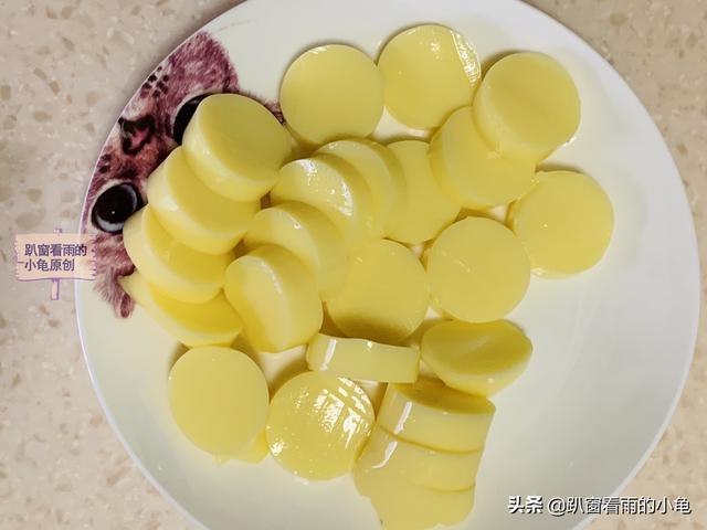 日本豆腐怎么打开，日本豆腐怎么打开比较完整（咬一口满嘴留香）