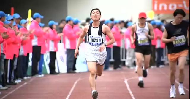 阿甘正传是真人真事吗，适合中学生看的励志电影（原来《阿甘正传》的故事）