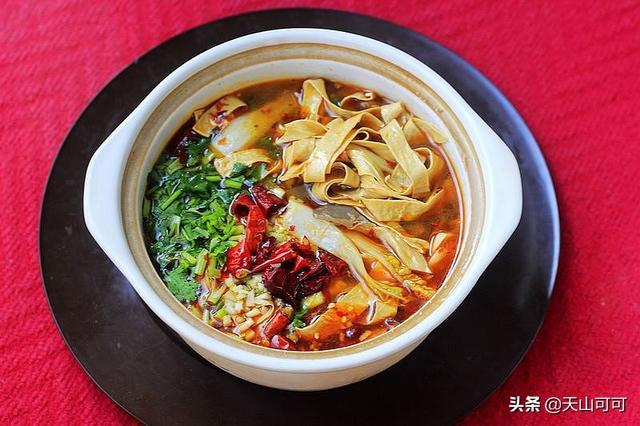 豆油皮怎么做好吃，油炸黄豆怎么又脆又酥（这是豆油皮最好吃的做法）