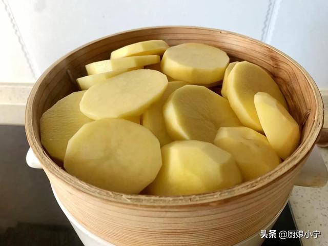 面疙瘩各种做法，简单一炒10分钟就上桌