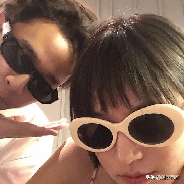 简笔画女生头像，简笔画女头/可爱微信（黑白简笔画的闺蜜宿舍团队头像）