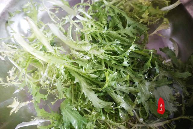凉拌核桃花生黄瓜的做法，核桃和黄瓜能凉拌吃吗（会带给你舌尖上的享受）