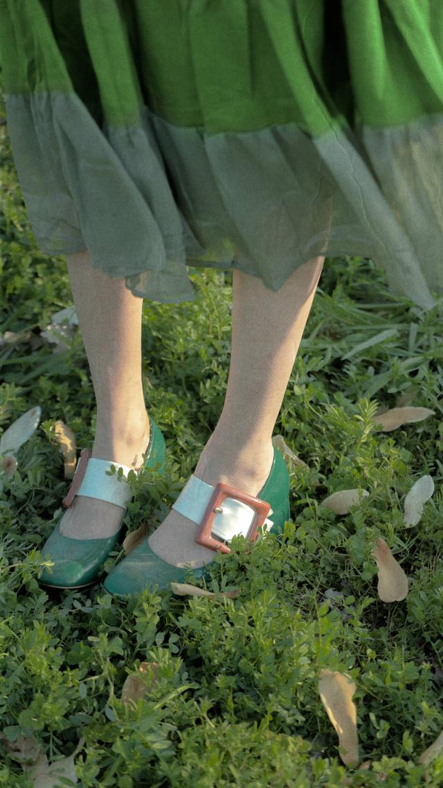 ins温柔意境森系背景图 “话太多，不是我的风格.”，森系图片复古森林（哇~这迷人的绿色森系壁纸）