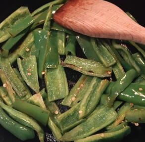 圖片[5]-【青椒回鍋肉】做法步驟圖 肉肥而不膩 特別下飯！-起舞食譜網