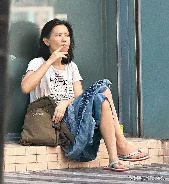 蓝洁瑛到底发生过什么，蓝洁瑛到底发生过什么事情（蓝洁瑛发疯背后原因比想象中更复杂）
