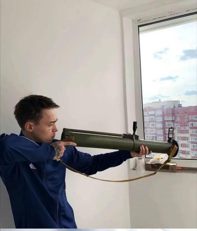 俄罗斯戒哥真名字，求一俄罗斯肖像油画家的名字喜欢画大胡子的男人（高质量戒哥）