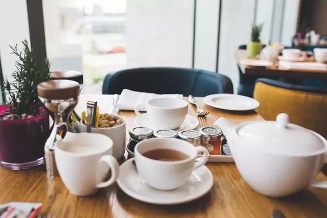 咖啡加盐有什么的效果，喝咖啡加盐有什么作用（咖啡加盐更好喝？你也来试试）